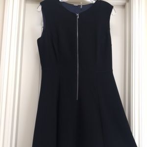 El Tahari Black Crepe Fit and Flare Dress Sz 8